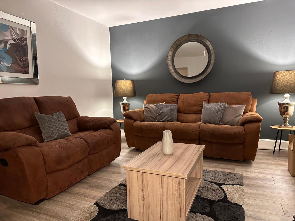 Crown Street Getaway Apartment Еър Екстериор снимка